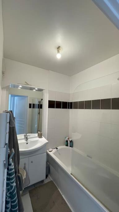 Appartement De Luca Saint-André-de-Cubzac Eksteriør billede